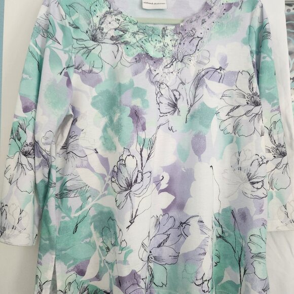 Alfred Dunner Embroidered Lace Top Light Green and Lavendar Sz L - Picture 1 of 6